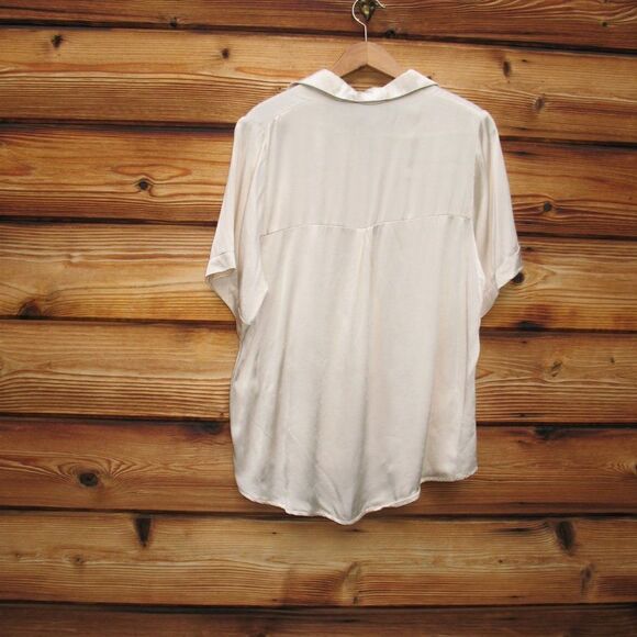 NWT Dissh Simone Satin Short Sleeve Button Front Blouse Top - Picture 6 of 11